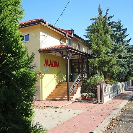 Bar Malwa Motel อเล็กซานดรูฟ ลูดสกี ภายนอก รูปภาพ