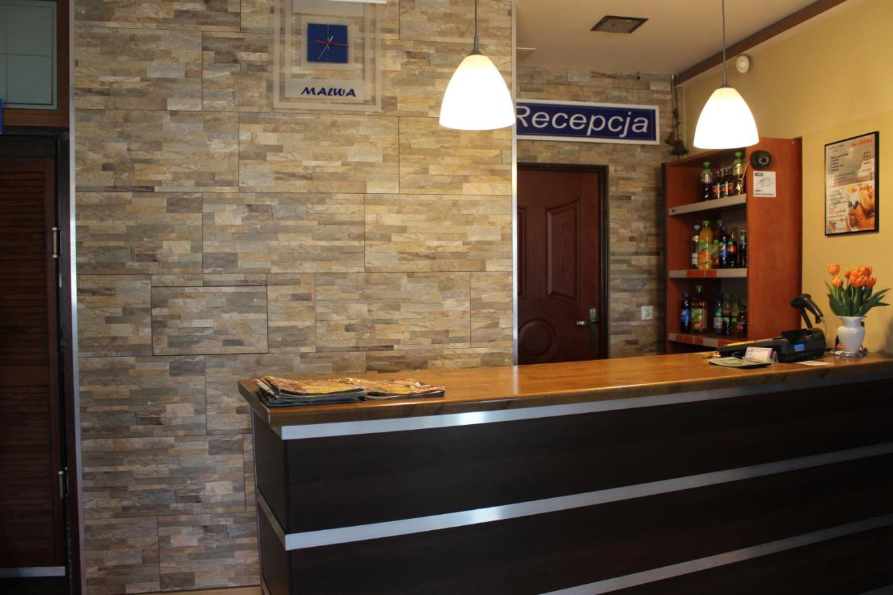 Bar Malwa Motel อเล็กซานดรูฟ ลูดสกี ภายนอก รูปภาพ