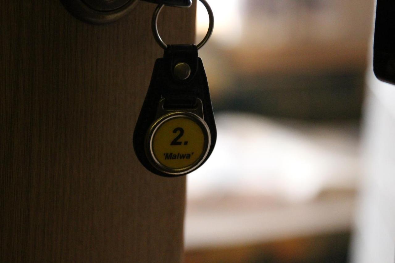 Bar Malwa Motel อเล็กซานดรูฟ ลูดสกี ภายนอก รูปภาพ